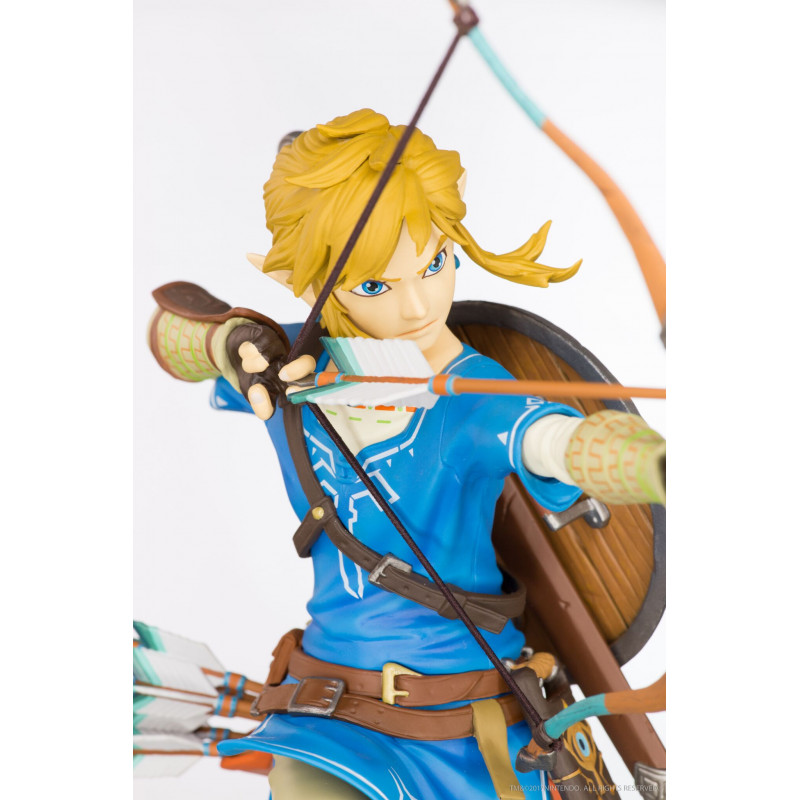 ZELDA BREATH of the WILD - Link PVC Statue - 25cm