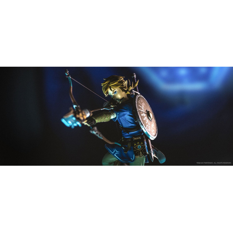 ZELDA BREATH of the WILD - Link PVC Statue - 25cm