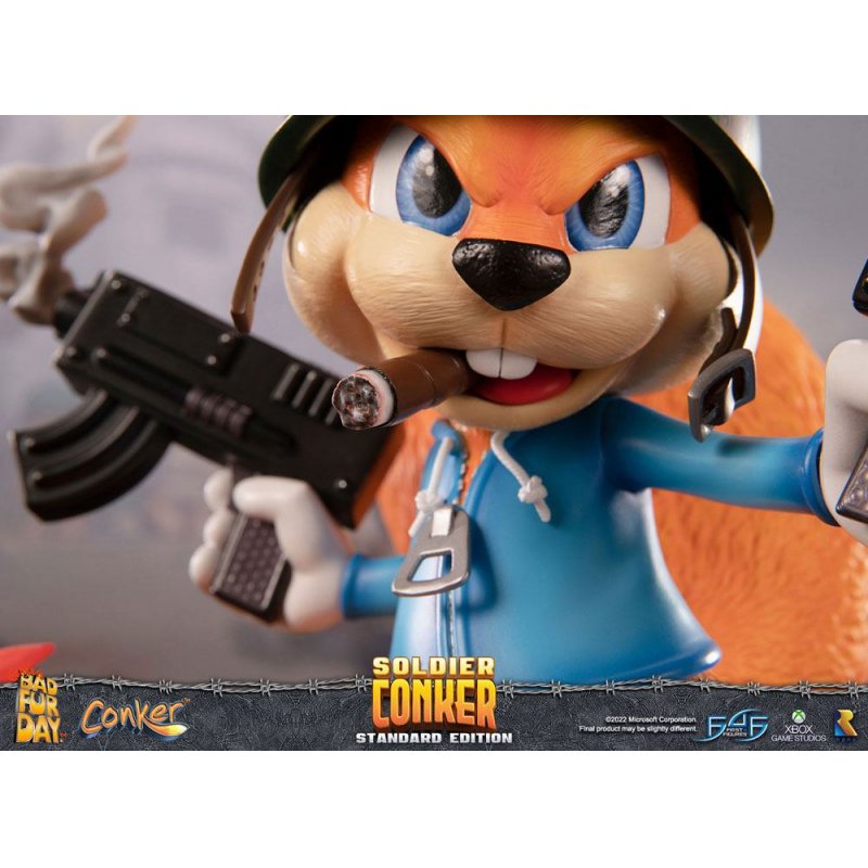 CONKER'S BAD FUR DAY - Soldat Conker - 33cm