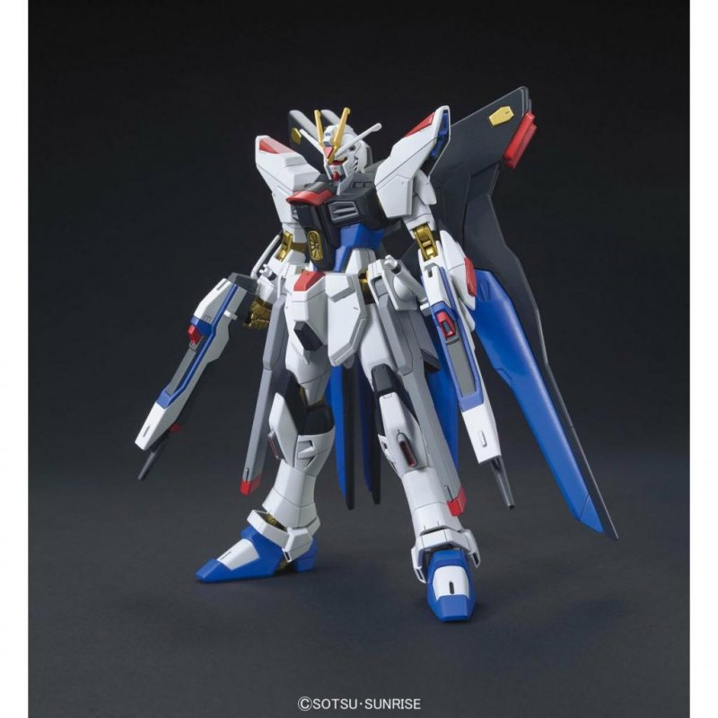 GUNDAM - HG 1/144 ZGMF-X20A Strike Freedom Gundam - Model Kit