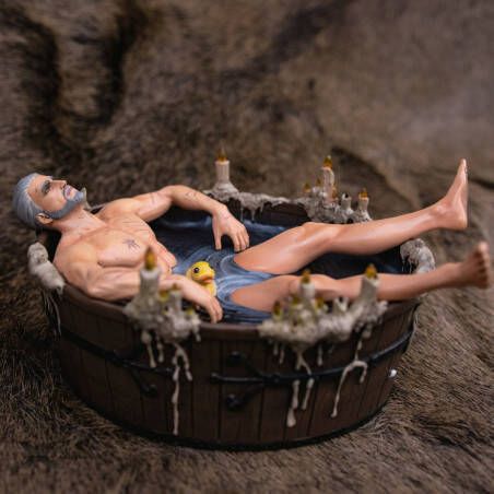THE WITCHER 3 - Geralt in the Bath - Figurine 9cm