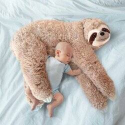 LIFESIZE SLOTH PILLOW - 90CM