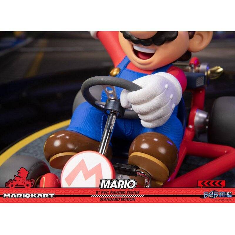 MARIO KART - Mario - Statuette Standard Edition 19cm