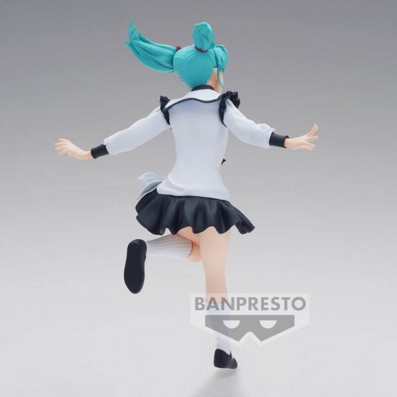 MOBILE SUIT GUNDAM CHAR'S COUNTERATTACK - Quess Paraya - Figurine 18cm