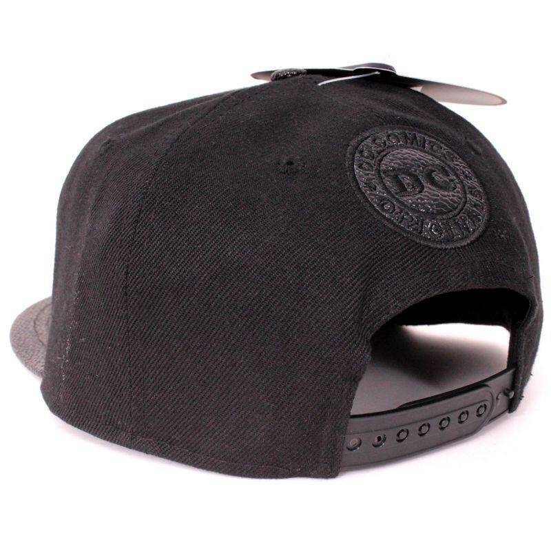 BATMAN - Casquette Leather Logo
