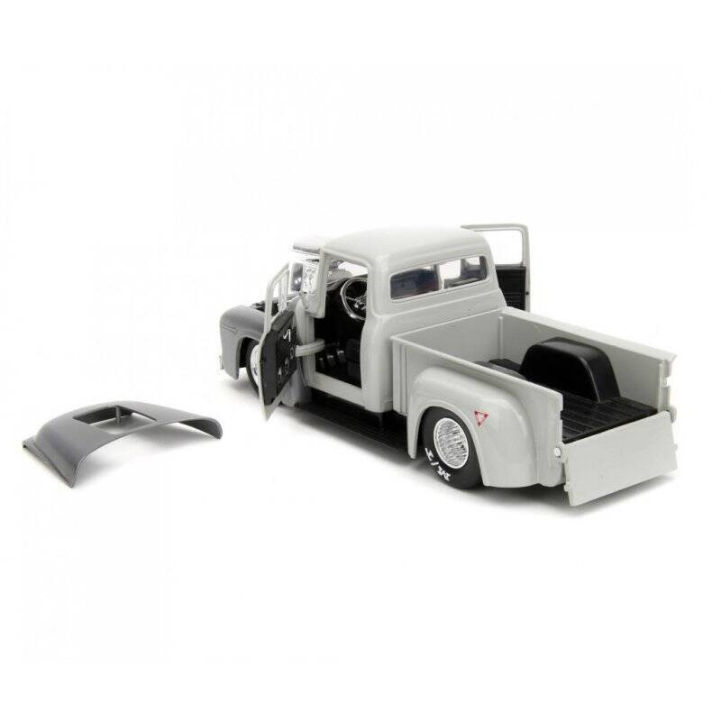 STREET FIGHTER - Guile & 1956 Ford F-100 - 1:24