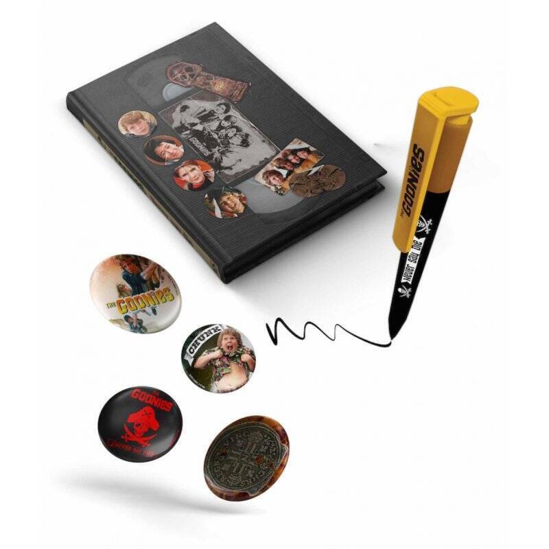 LES GOONIES - Set VHS - Set Papeterie (Cahier, Badges et Stylo)