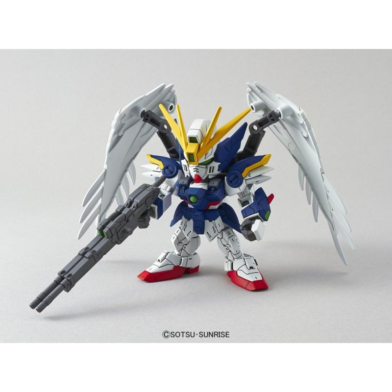 GUNDAM - SD Gundam EX-Standard 004 Wing Gundam Zero (EW) - Model Kit