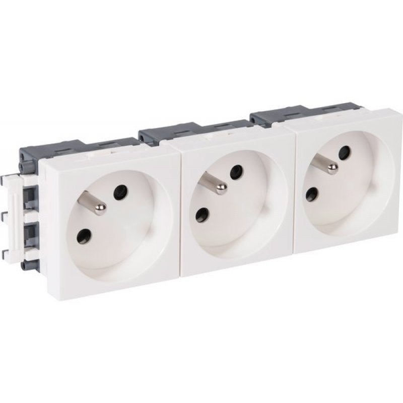 REHAU 220V AC TRIPLE OUTLET 45x45 WHITE