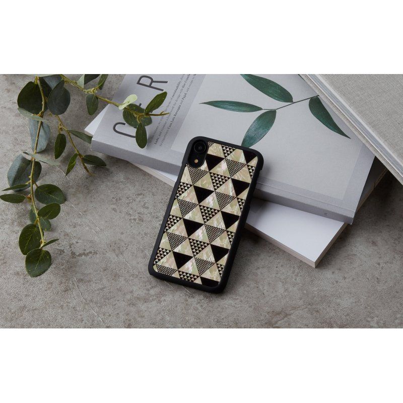 iKins SmartPhone case iPhone XR pyramid black