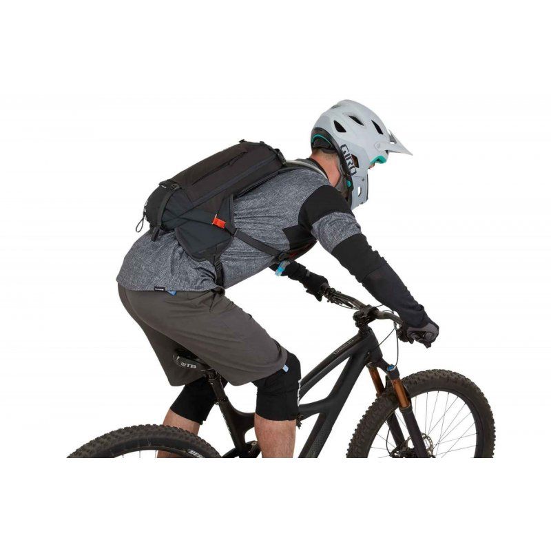 Thule 3796 Rail Hydration Pack 8L Covert