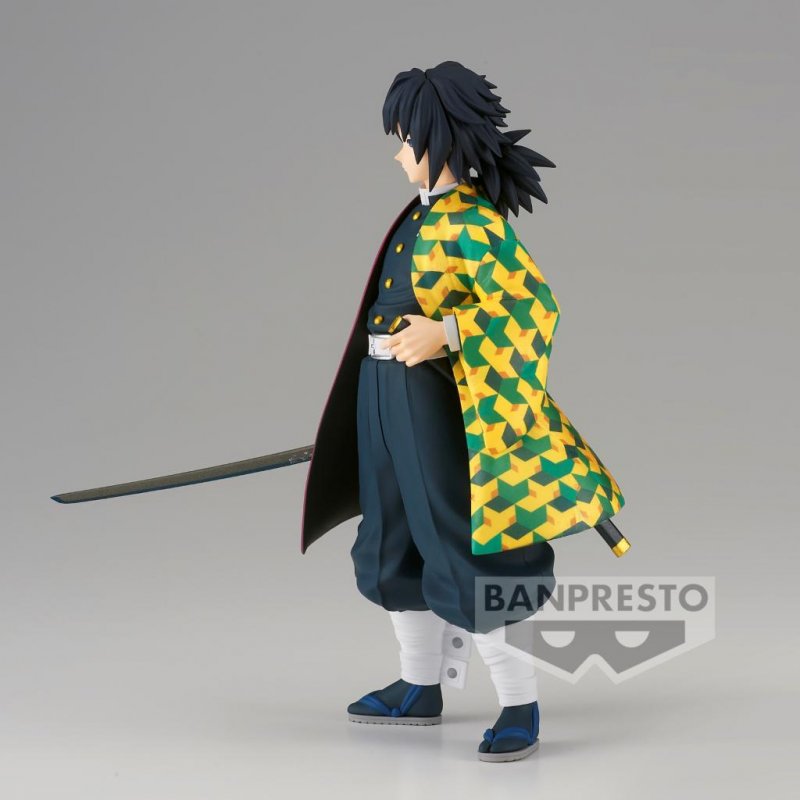 Demon Slayer: Kimetsu No Yaiba - Vol.46 - Giyu Tomioka Statue 17cm